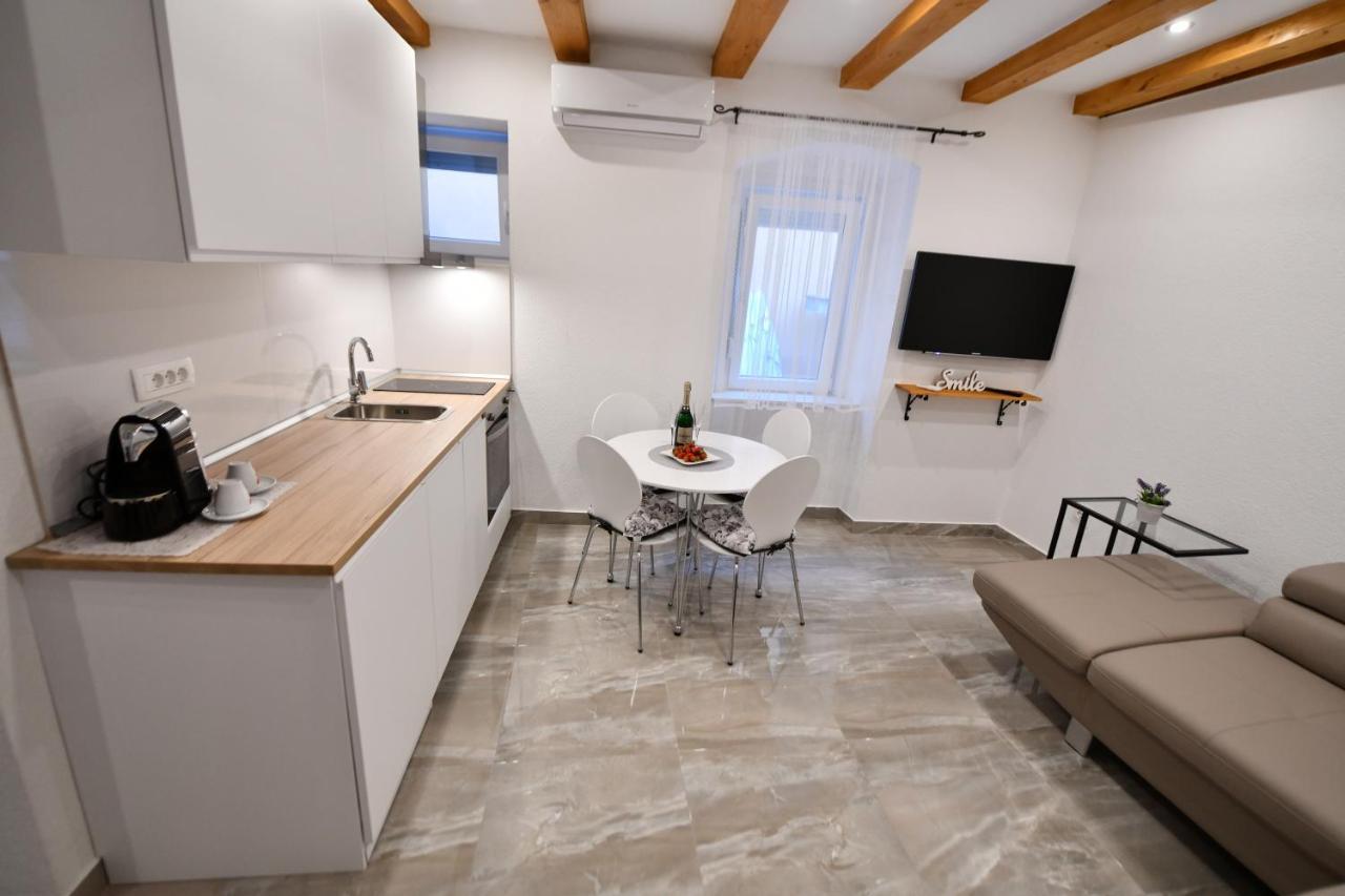 Apartment Lavanda - Suite Sinj Eksteriør billede
